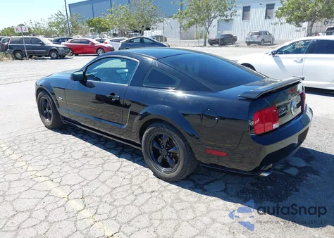 2005 Ford Mustang Gt Deluxe/Gt Premium from USA, damaged, VIN 1ZVHT82H455236637